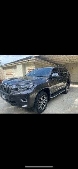 Toyota Landcruiser Prado image 4