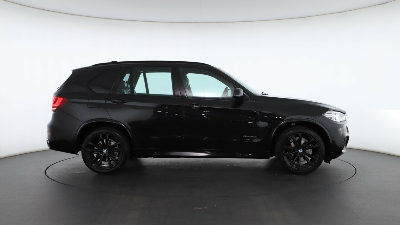 BMW X5 image 2