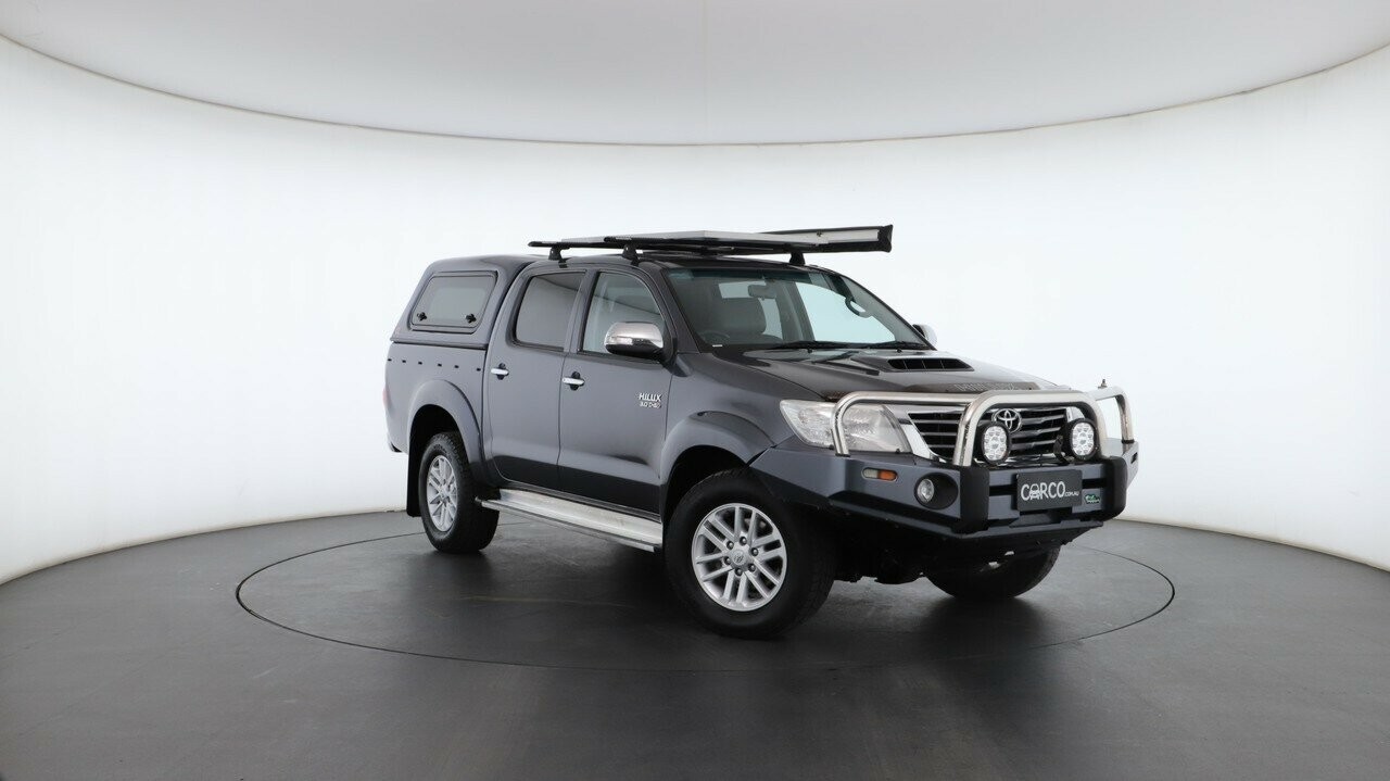 Toyota Hilux image 1