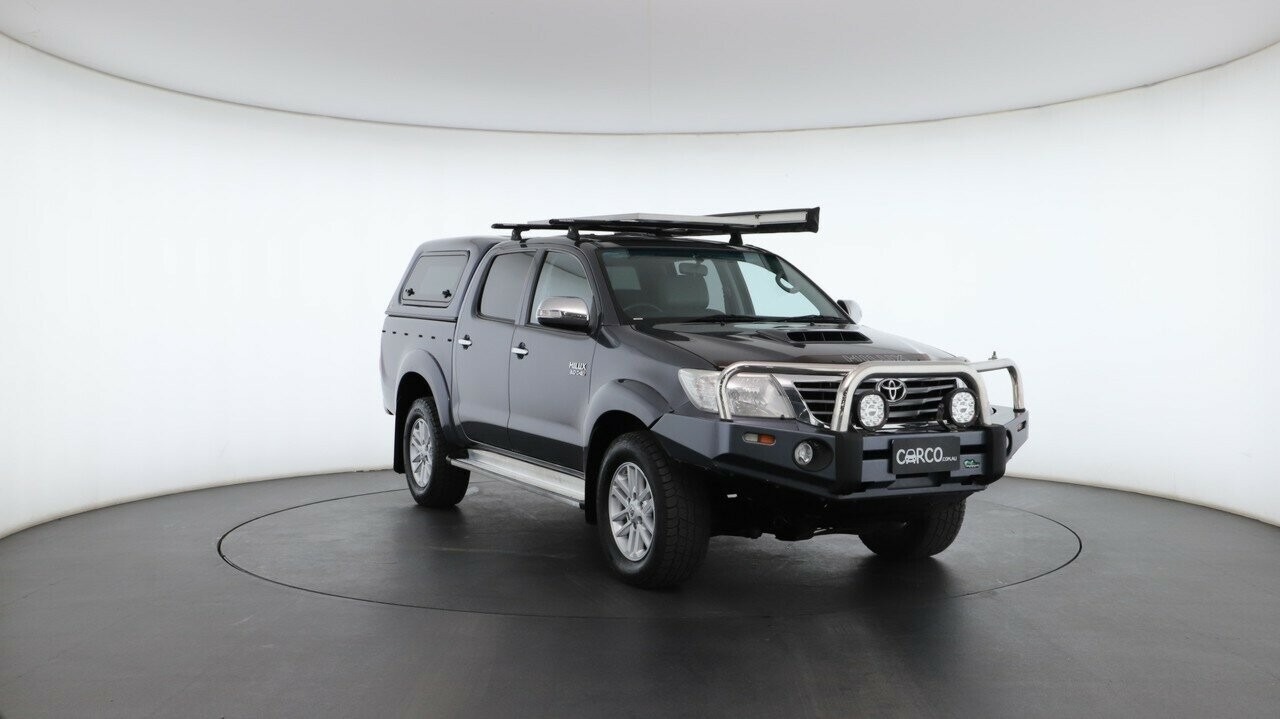 Toyota Hilux image 4