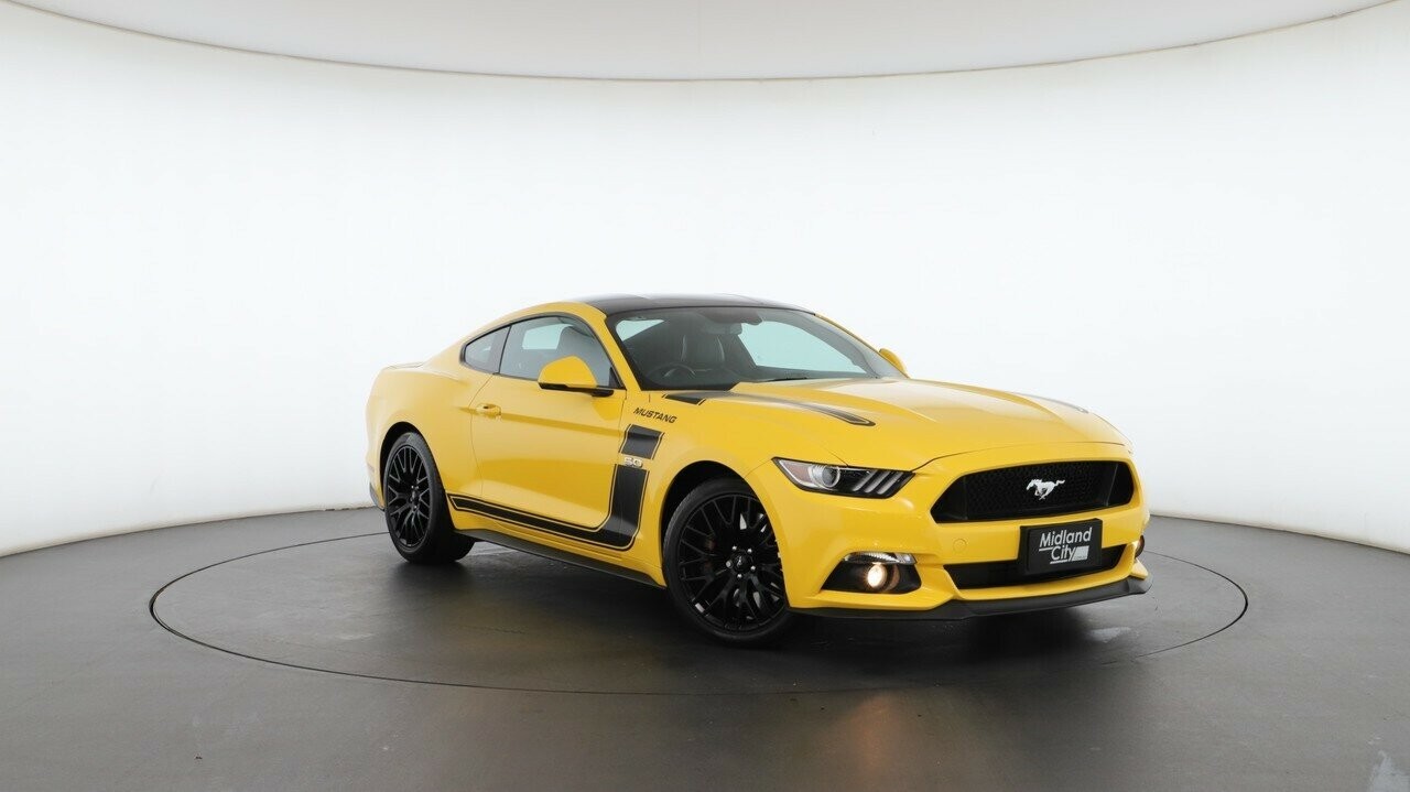 Ford Mustang image 1