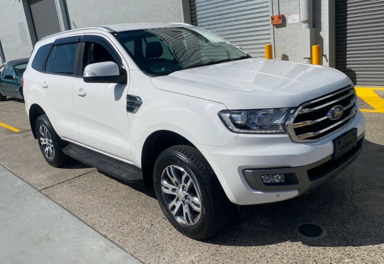 Ford Everest image 1