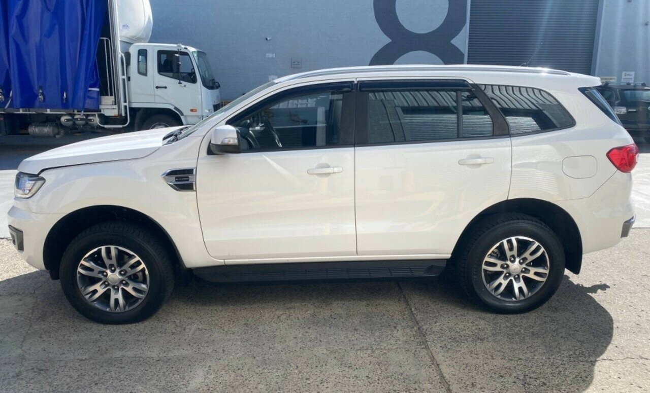 Ford Everest image 3