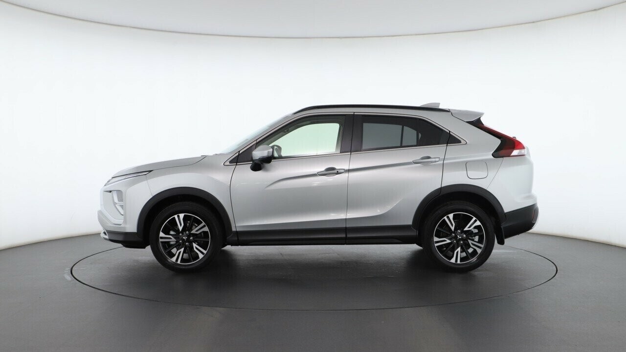 Mitsubishi Eclipse Cross image 3