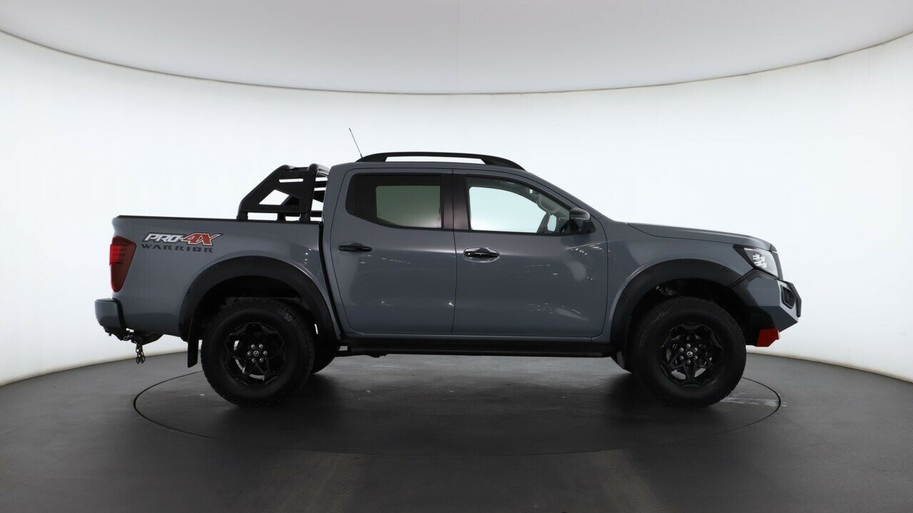 Nissan Navara image 2