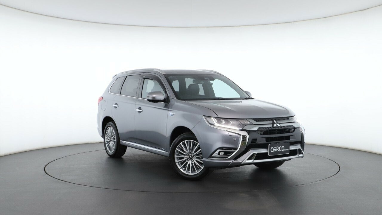 Mitsubishi Outlander image 1