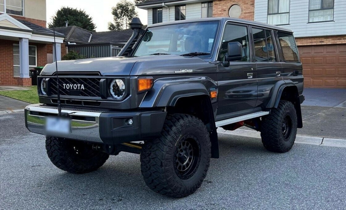 Toyota Landcruiser image 1