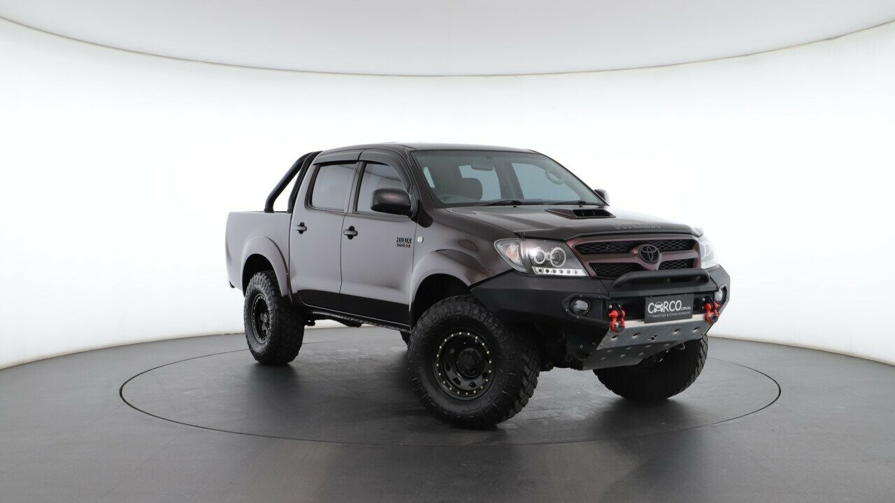 Toyota Hilux image 1