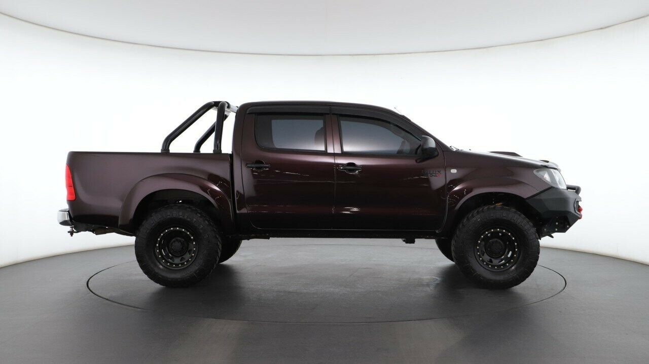 Toyota Hilux image 3