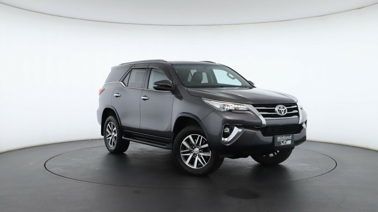 Toyota Fortuner image 1