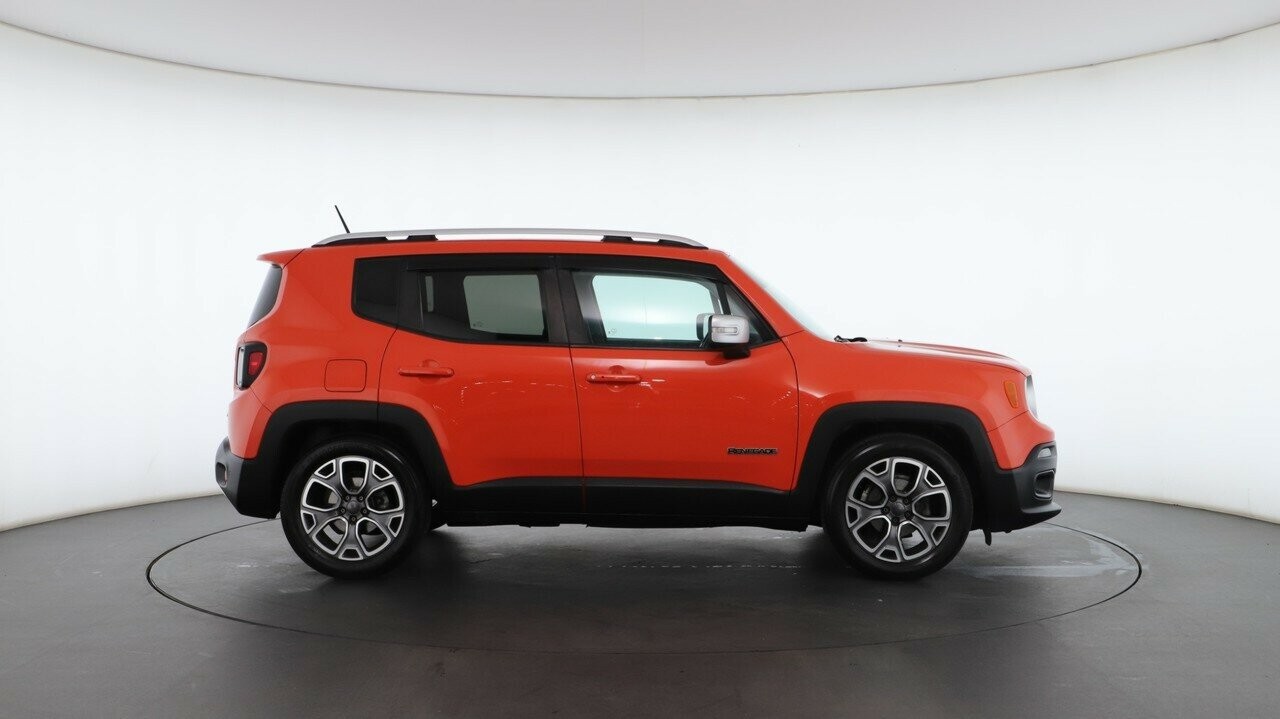 Jeep Renegade image 2