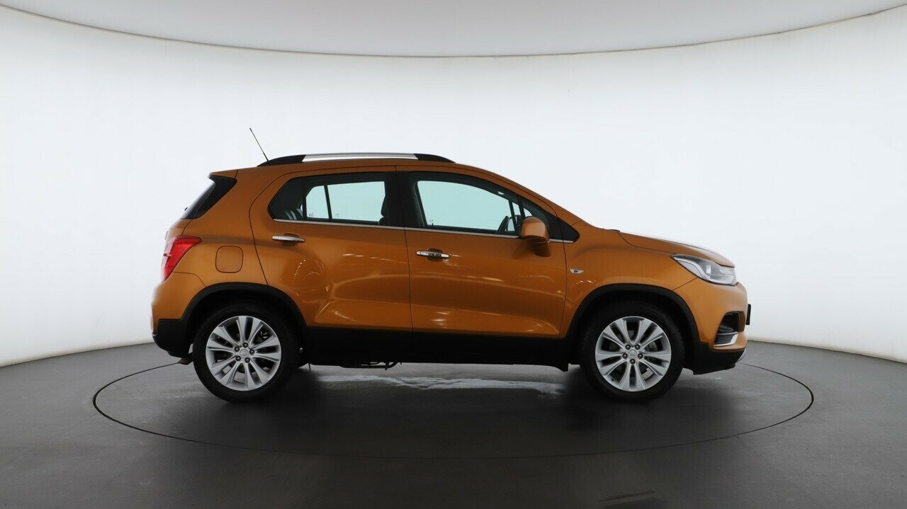 Holden Trax image 2