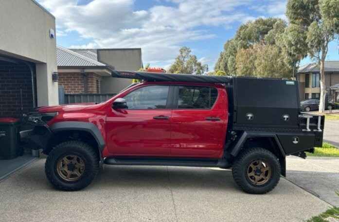 Toyota Hilux image 1