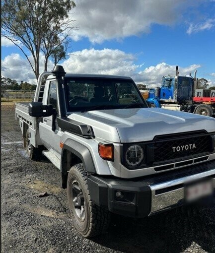 Toyota Landcruiser image 1