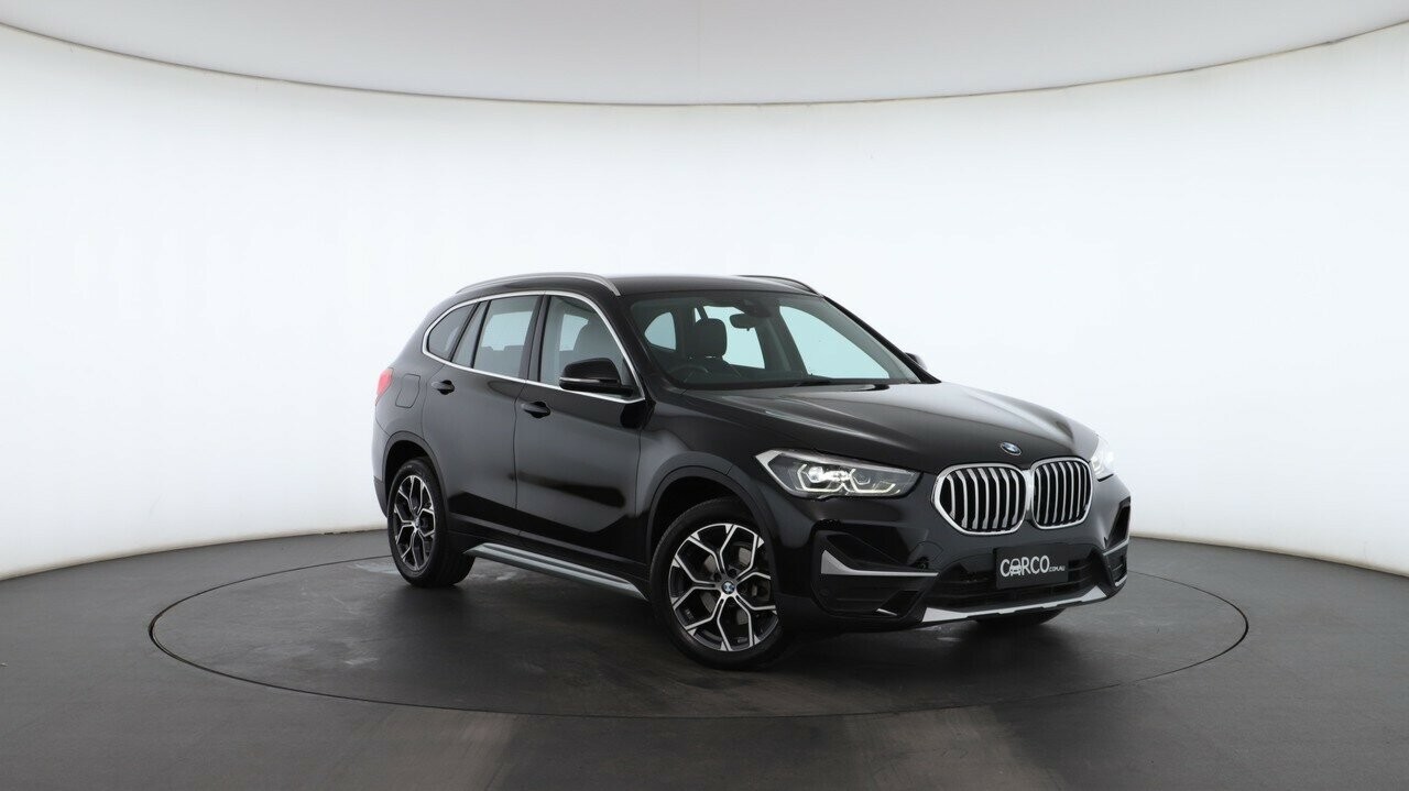 BMW X1 image 1