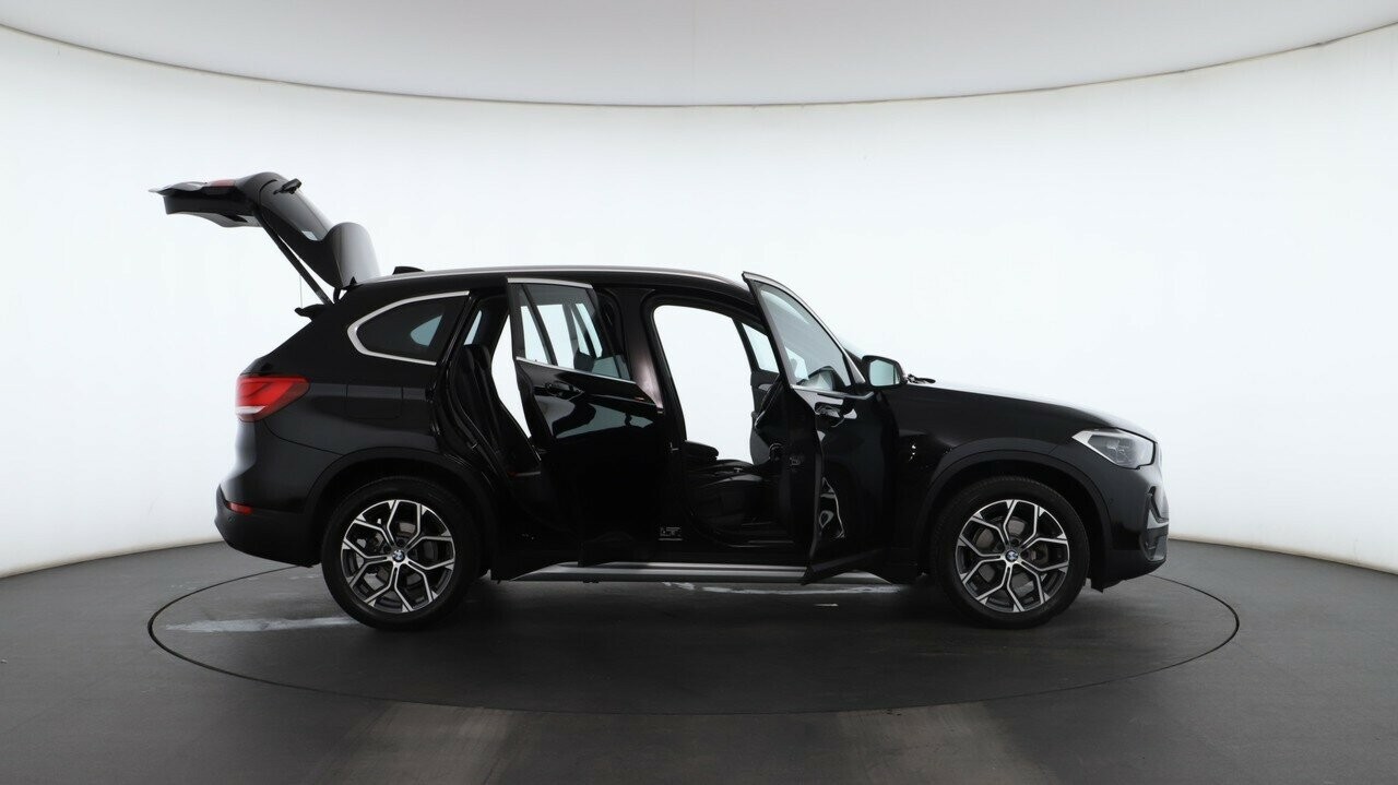 BMW X1 image 3