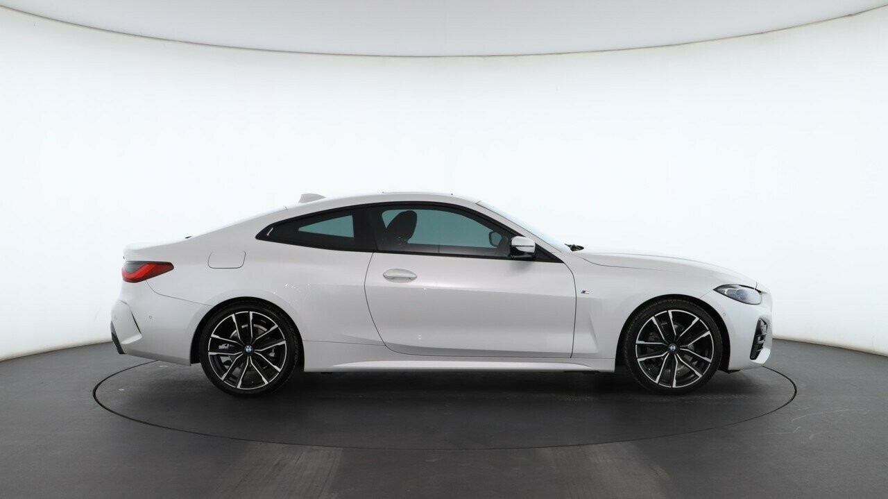 BMW 4 Series image 3