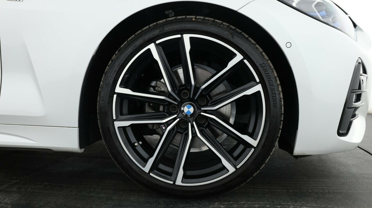 BMW 4 Series image 4