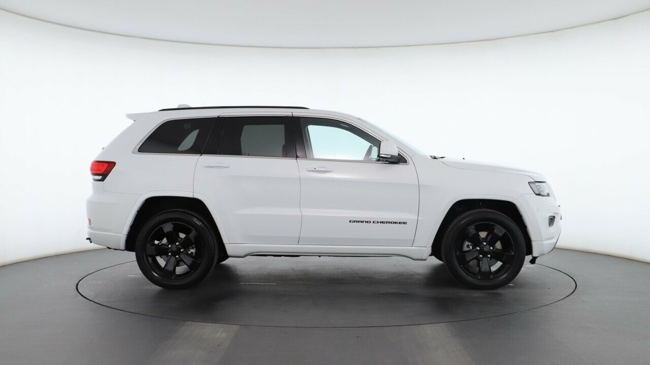 Jeep Grand Cherokee image 3