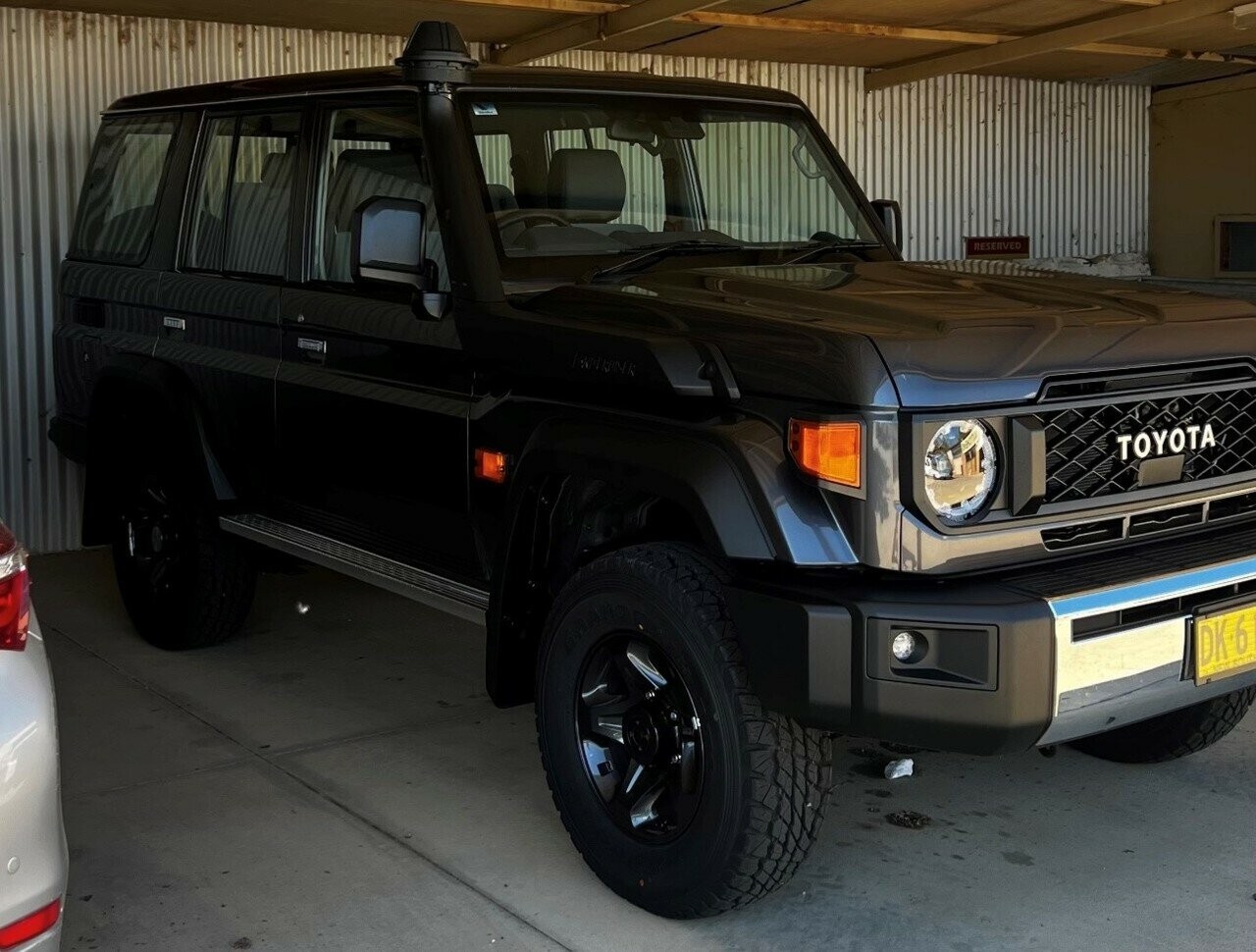 Toyota Landcruiser image 1