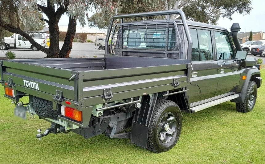 Toyota Landcruiser image 4