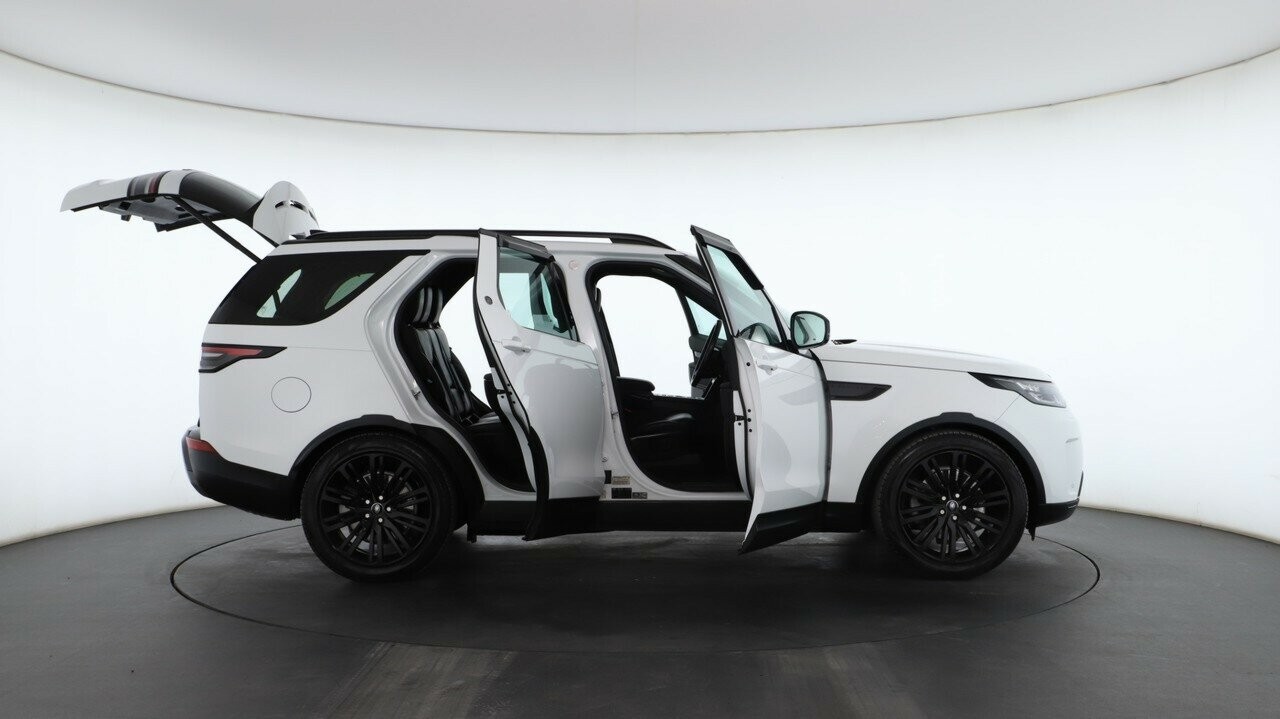 Land Rover Discovery image 3