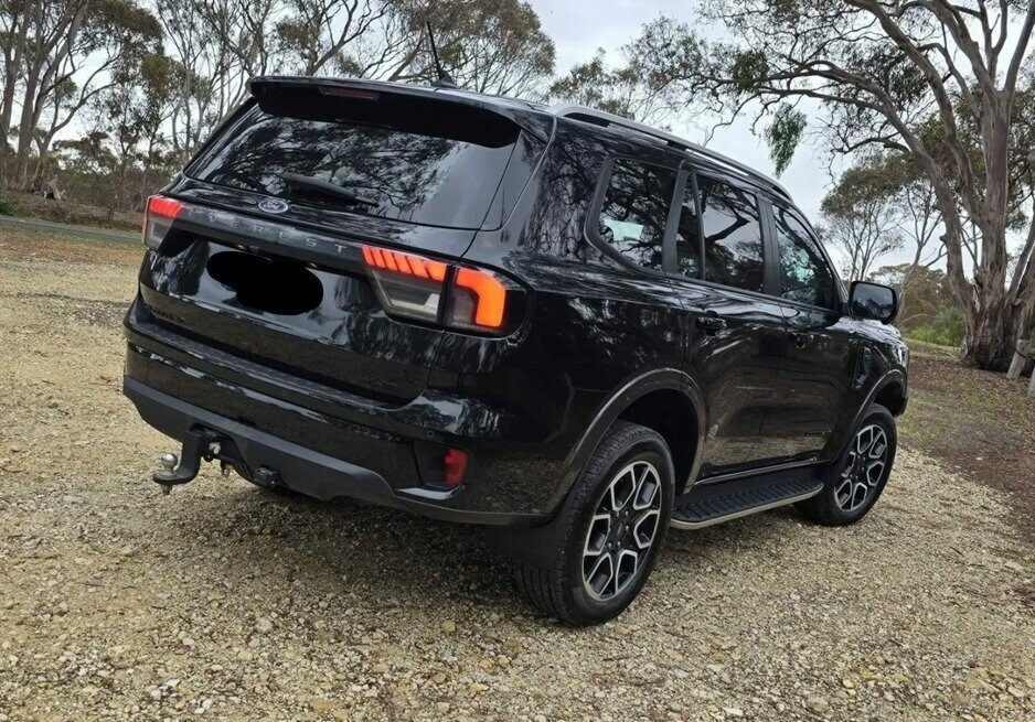 Ford Everest image 3