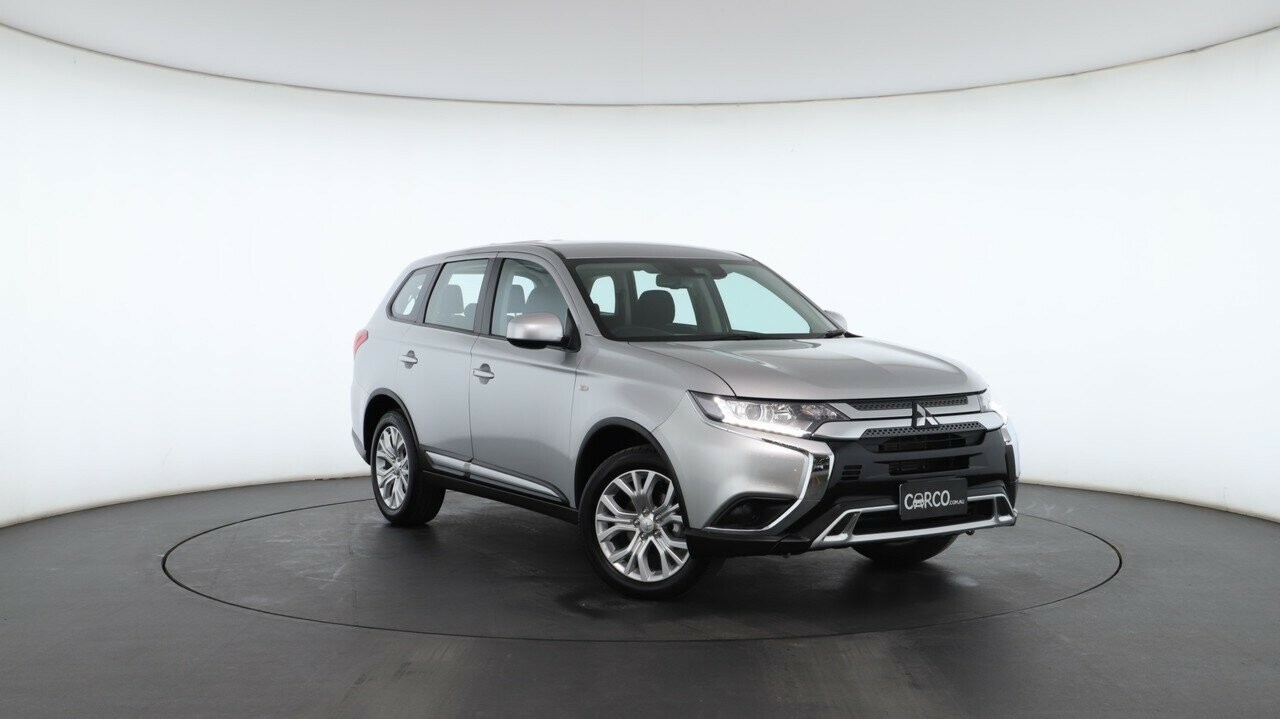 Mitsubishi Outlander image 1