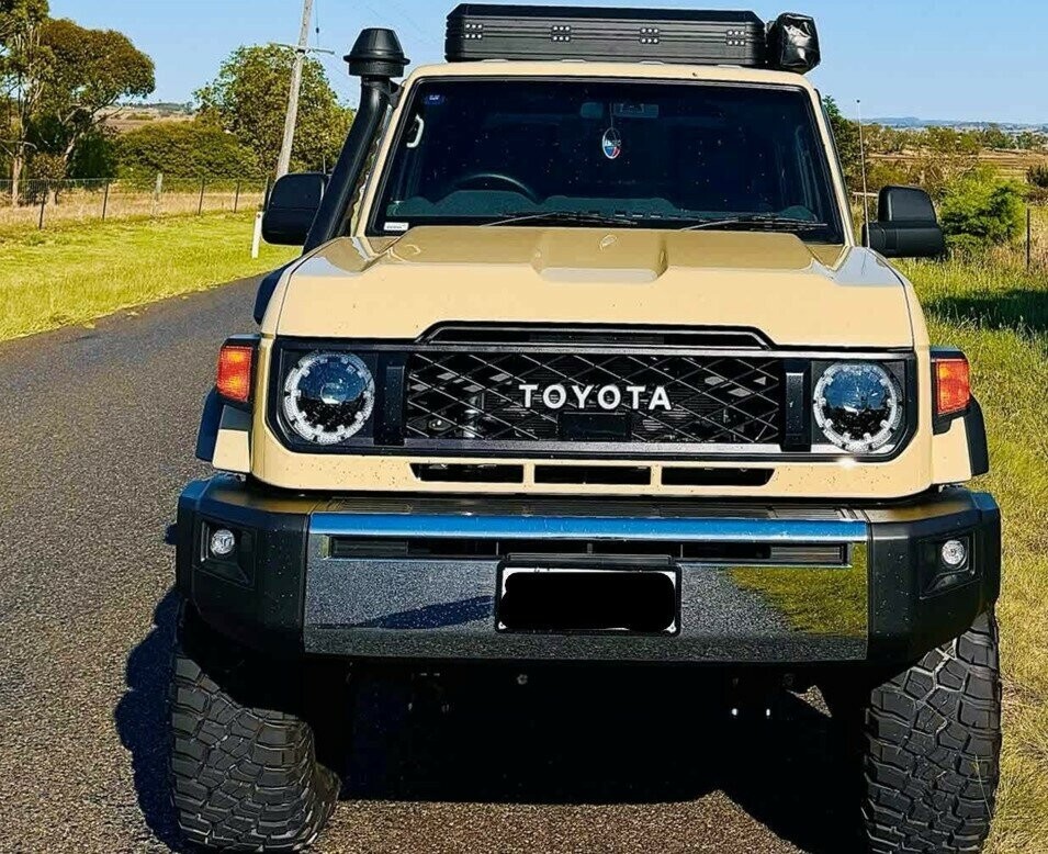 Toyota Landcruiser image 1