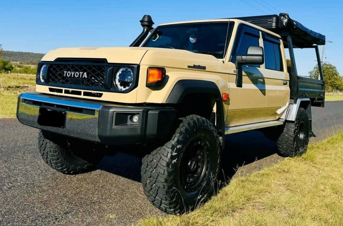 Toyota Landcruiser image 2