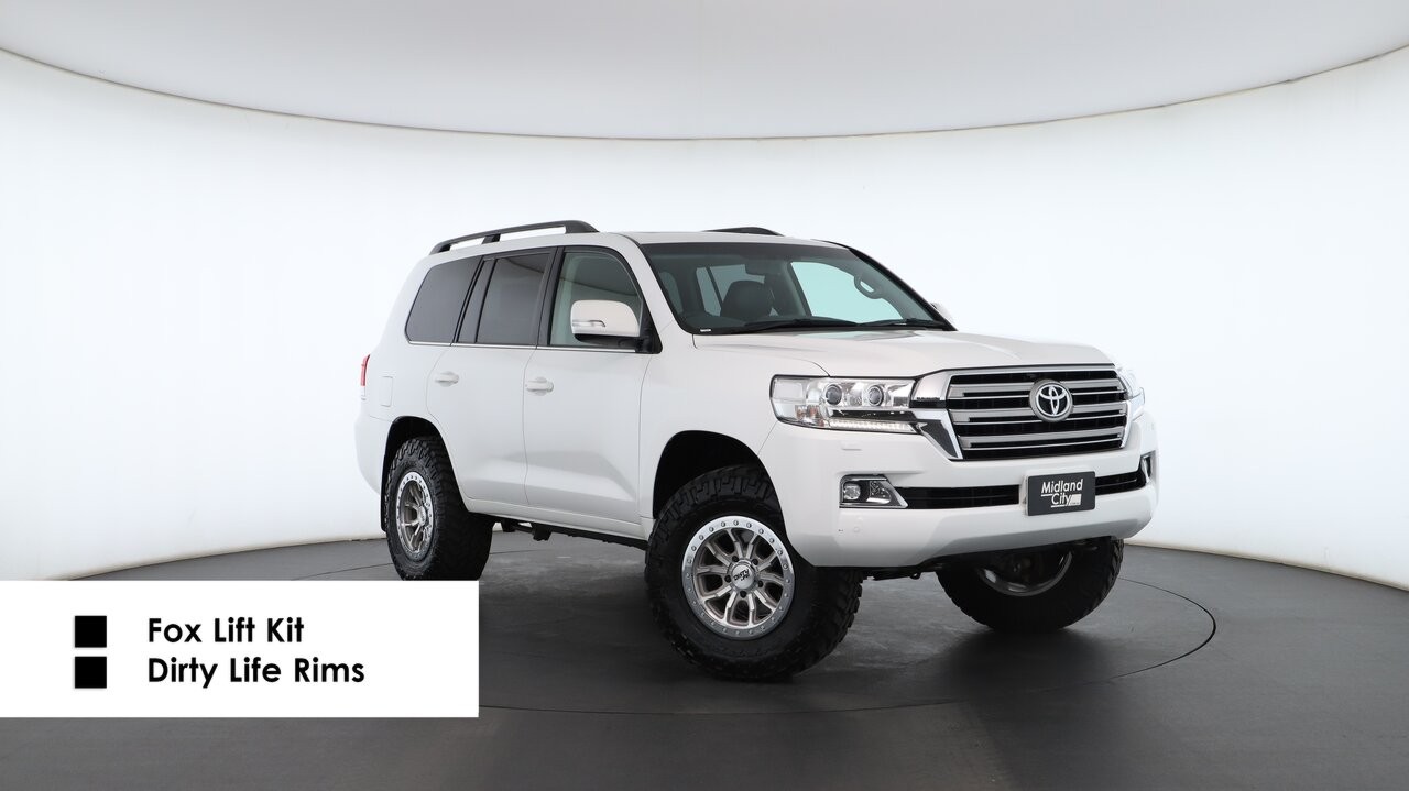 Toyota Landcruiser image 1