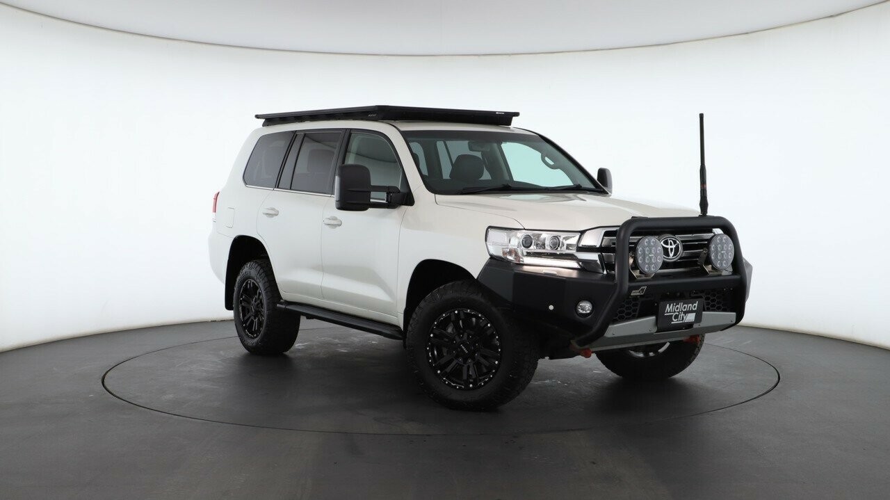 Toyota Landcruiser image 1