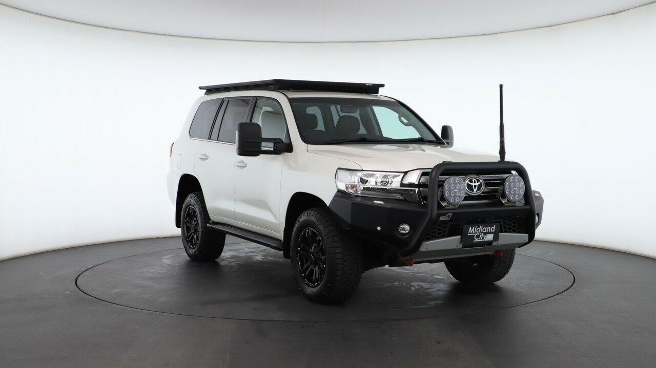 Toyota Landcruiser image 4