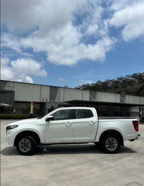 Mazda Bt-50 image 1