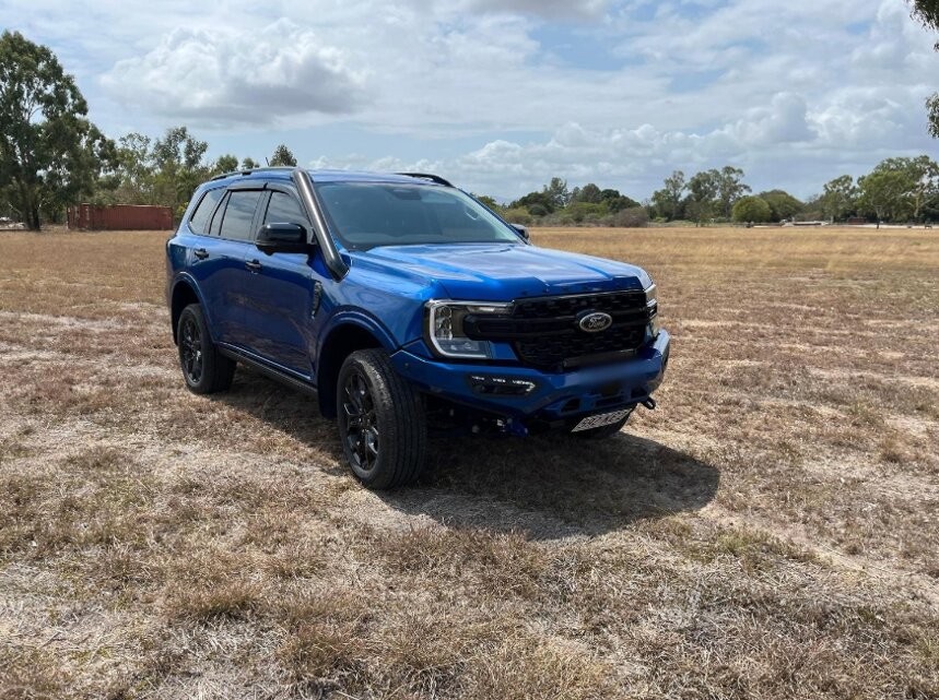 Ford Everest image 1