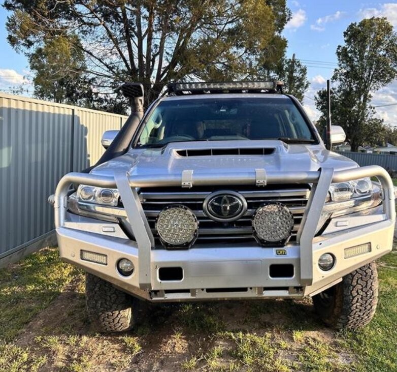 Toyota Landcruiser image 1