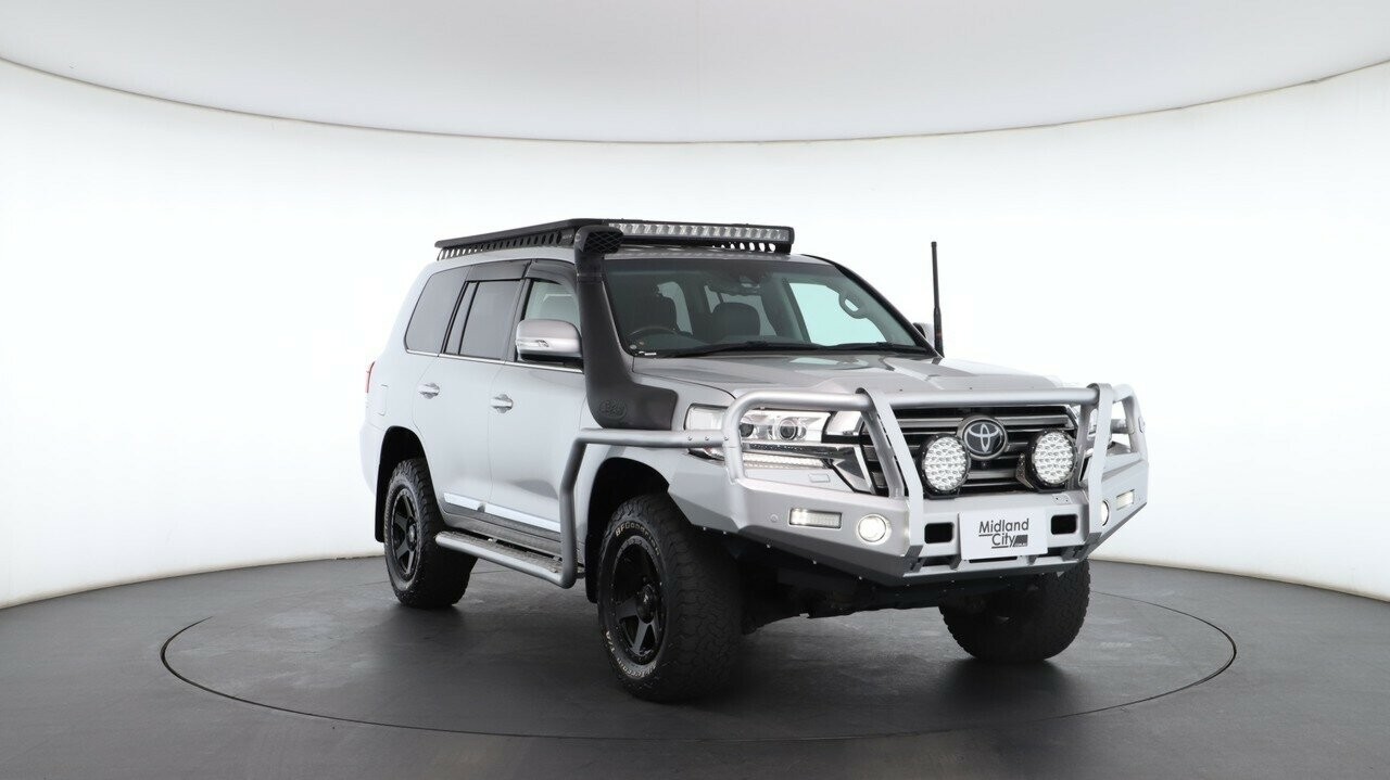 Toyota Landcruiser image 4