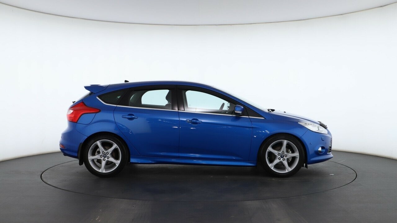 Ford Focus image 2