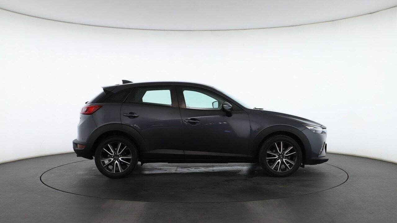 Mazda Cx-3 image 2