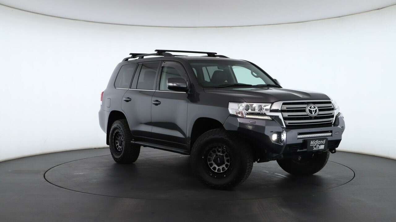 Toyota Landcruiser image 1