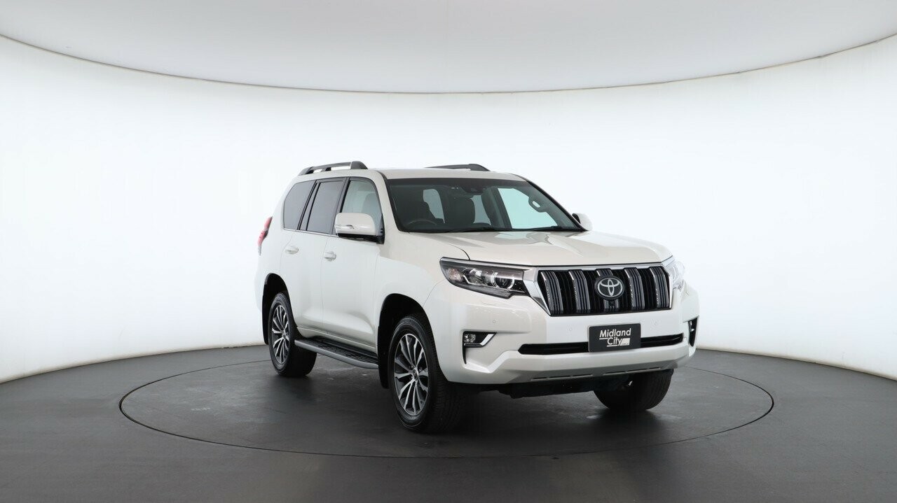 Toyota Landcruiser Prado image 4