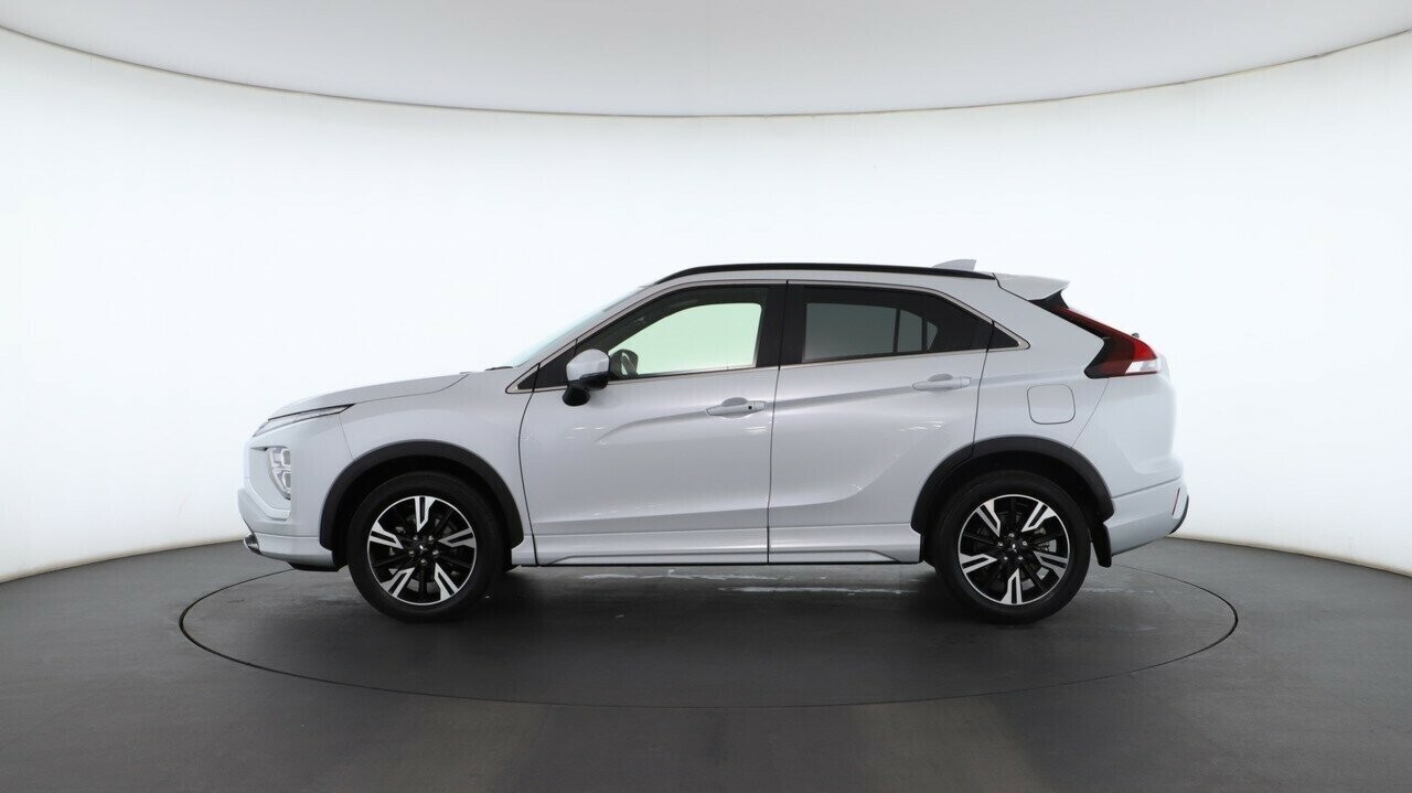 Mitsubishi Eclipse Cross image 3