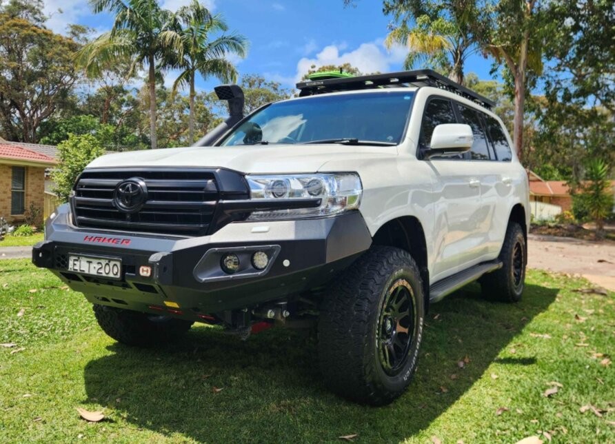 Toyota Landcruiser image 1