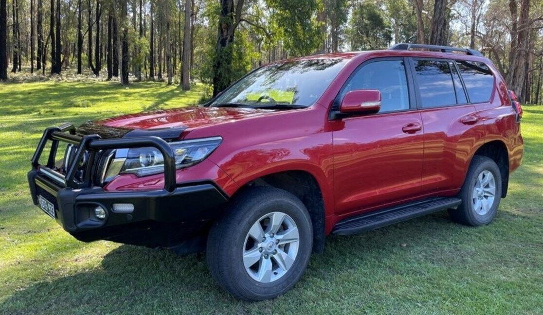 Toyota Landcruiser Prado image 2