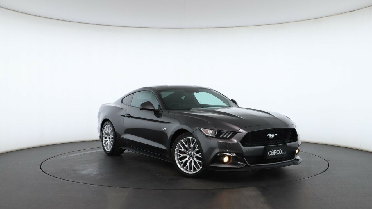 Ford Mustang image 2