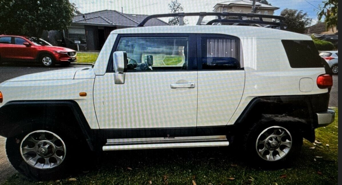 Toyota Fj Cruiser image 2