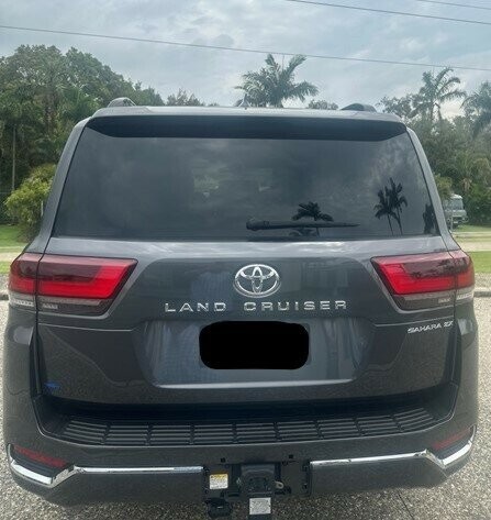 Toyota Landcruiser image 3