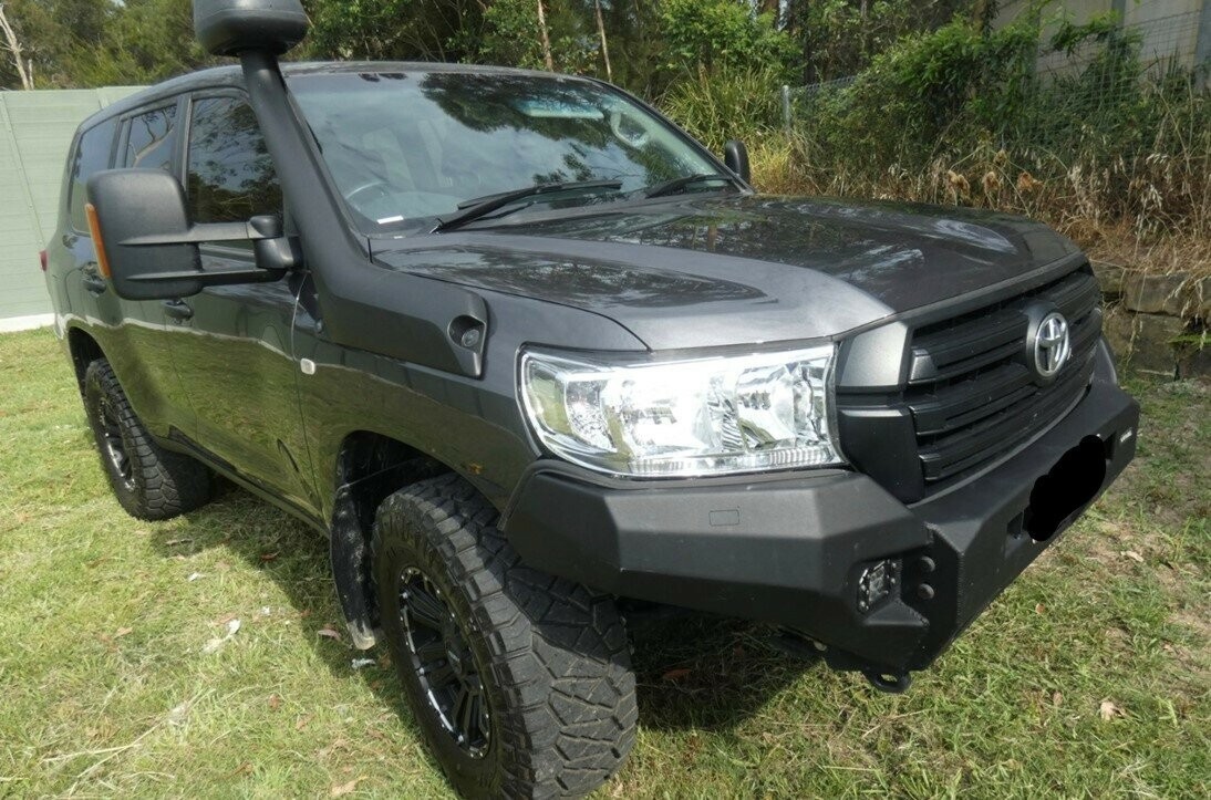 Toyota Landcruiser image 1