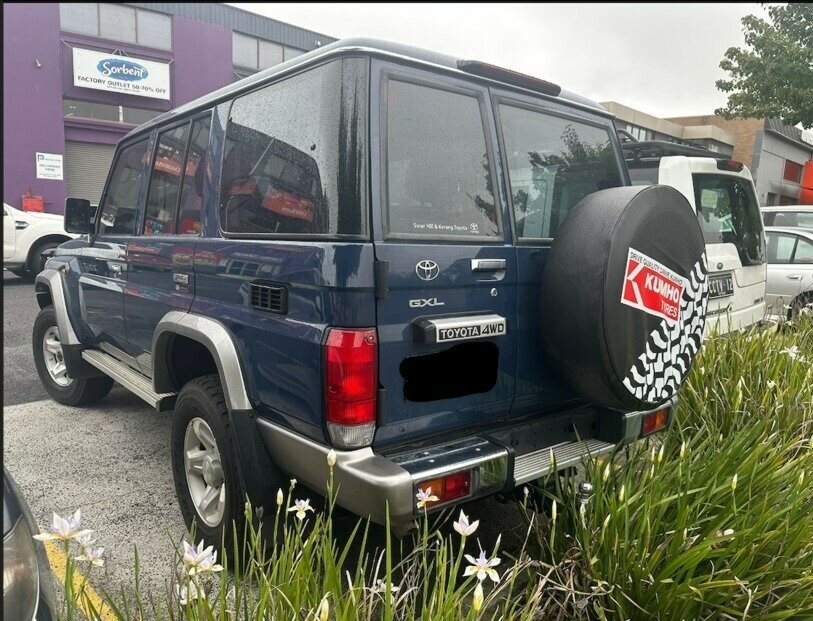 Toyota Landcruiser image 2