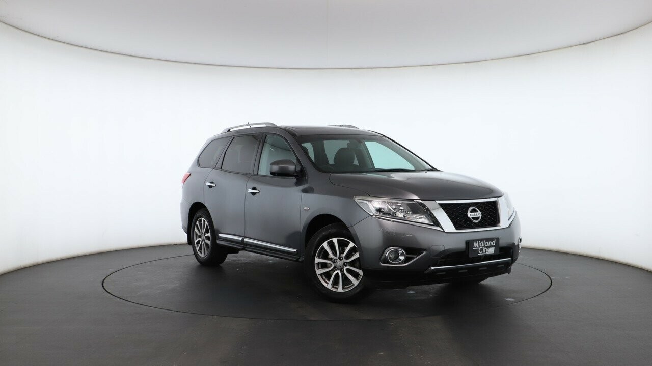 Nissan Pathfinder image 1